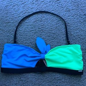 Strapless knot front PINK bikini top